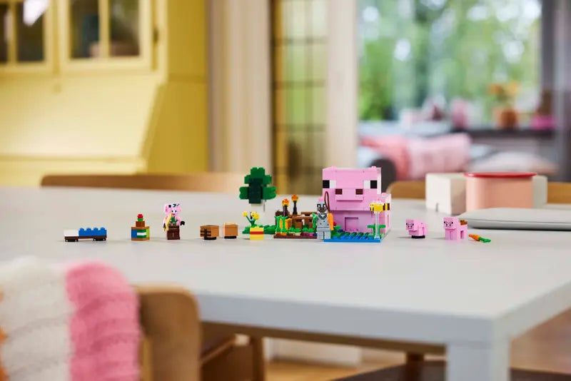 LEGO - 21268 - MINECRAFT - The Baby Pig House - 238pcs