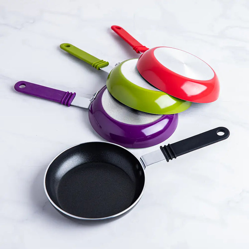 Starfrit Eco-Chef Mini Frying Pan 33064N, 14 cm — Colour Varies