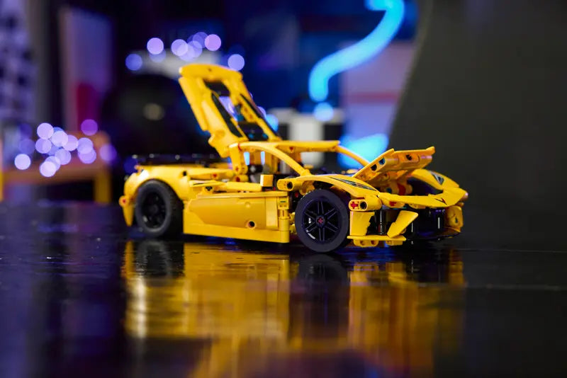 LEGO - 42205 - TECHNIC - Chevrolet Corvette Stingray Car - 732pcs
