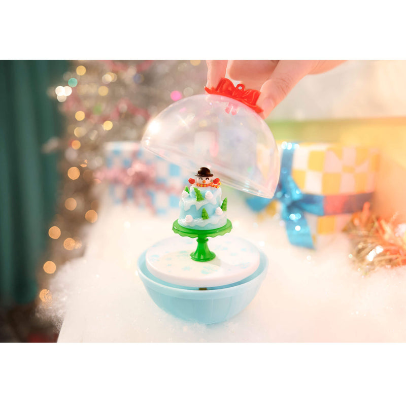 MGA's Miniverse - Make It Mini Holiday 2025 (Single Random Pick) — seasonal miniature display