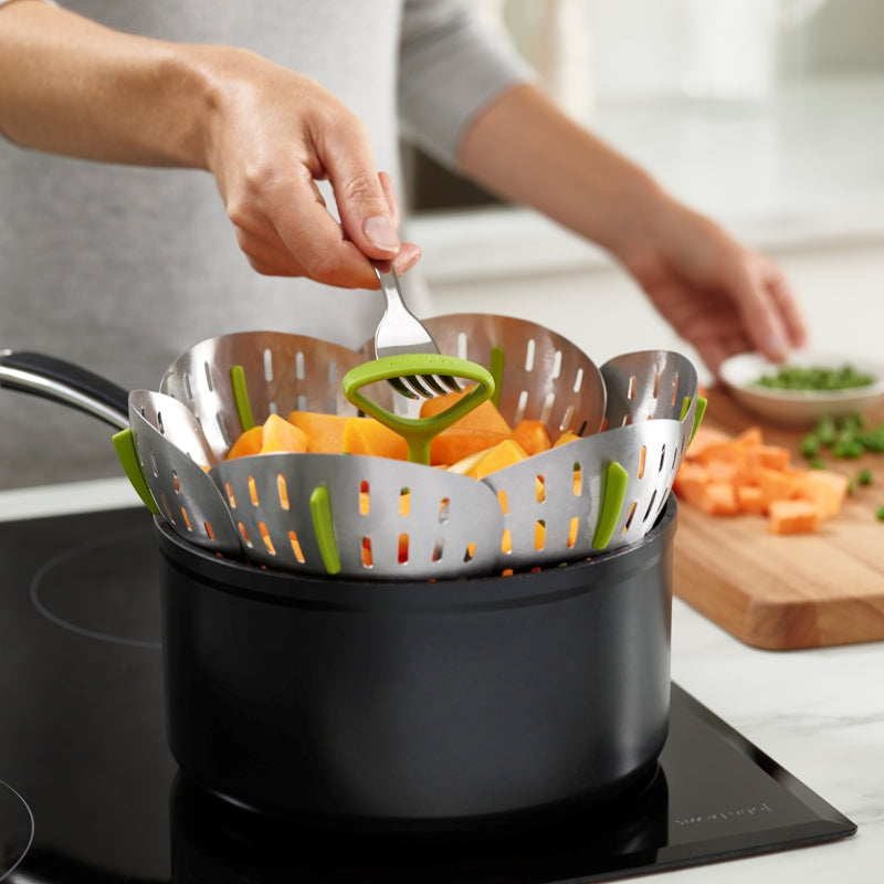 Joseph Joseph - Bloom™ Steel Folding Steamer Basket