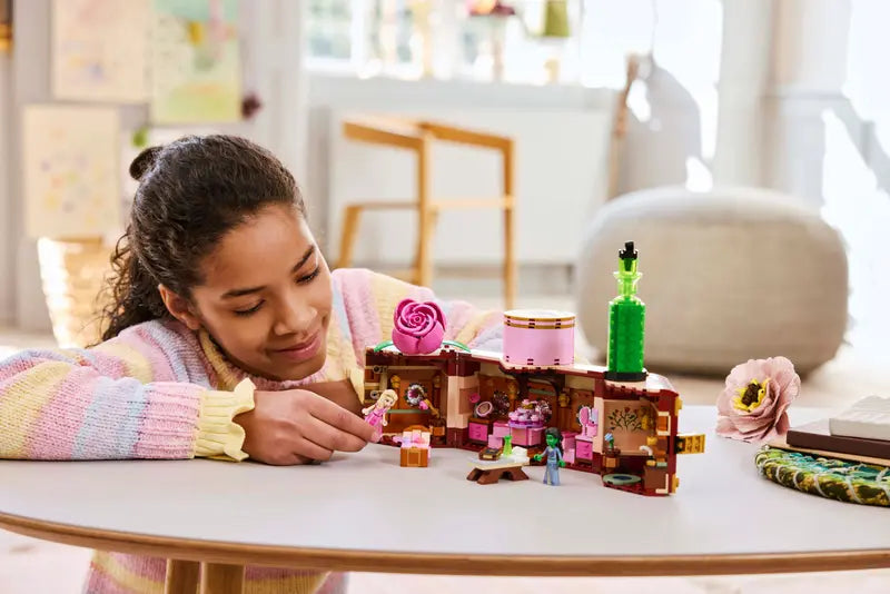 LEGO - 75683 Glinda & Elphaba's Dormitory