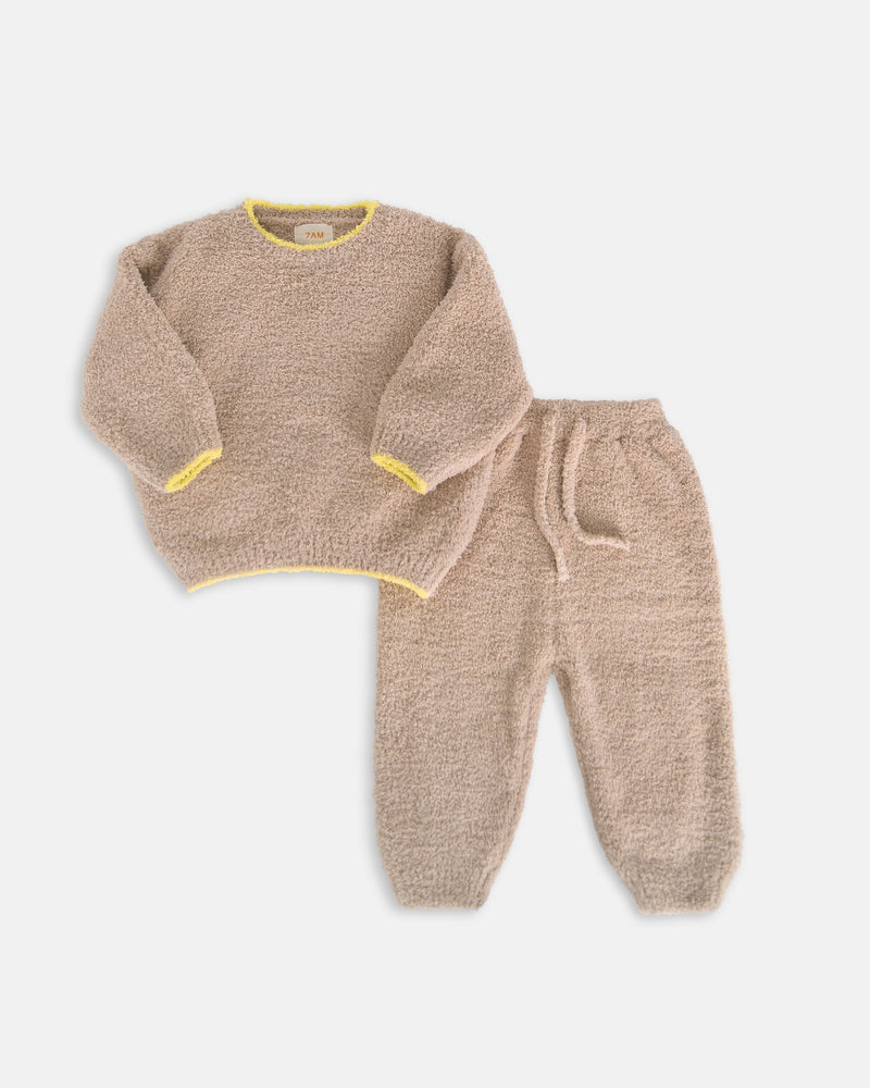 7AM - Boxy Sweater - Fuzzy