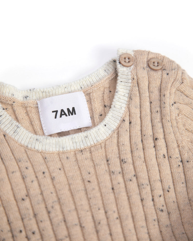7AM - Long Sleeve Top - Hug Me