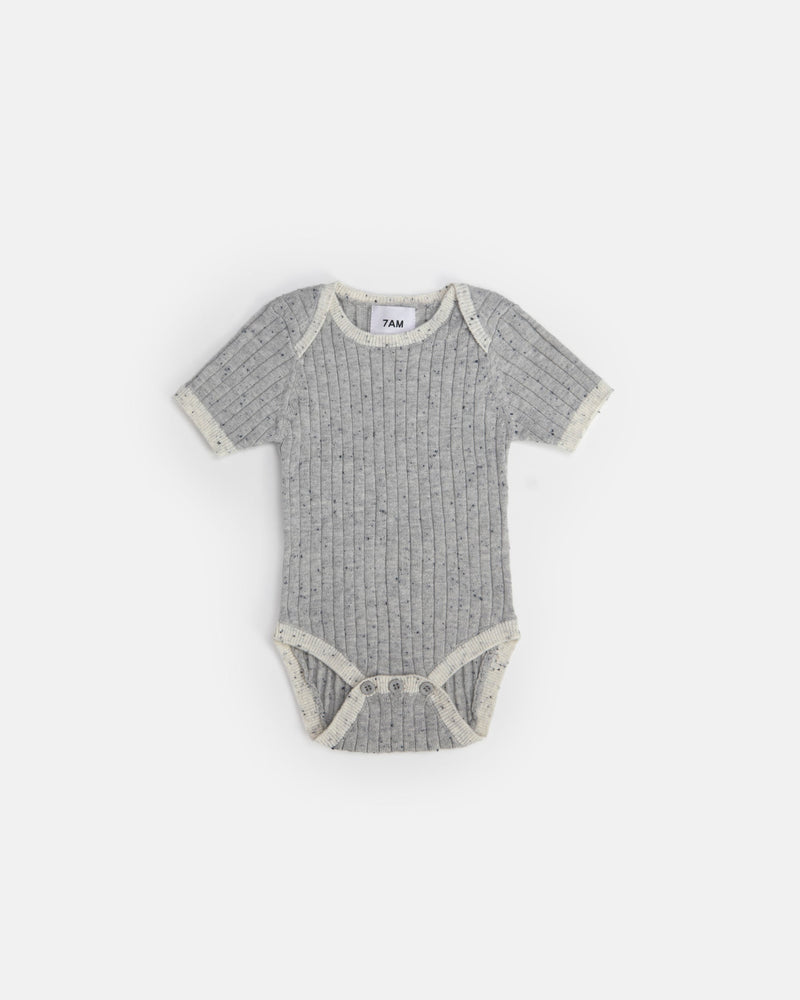 7AM - Short Sleeve Bodysuit - Hug Me