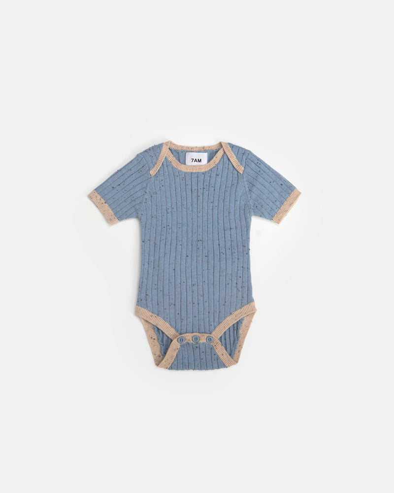 7AM - Short Sleeve Bodysuit - Hug Me