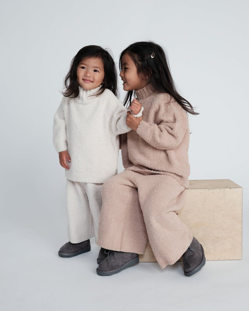 7AM - Boxy Mock Neck Sweater - Fuzzy