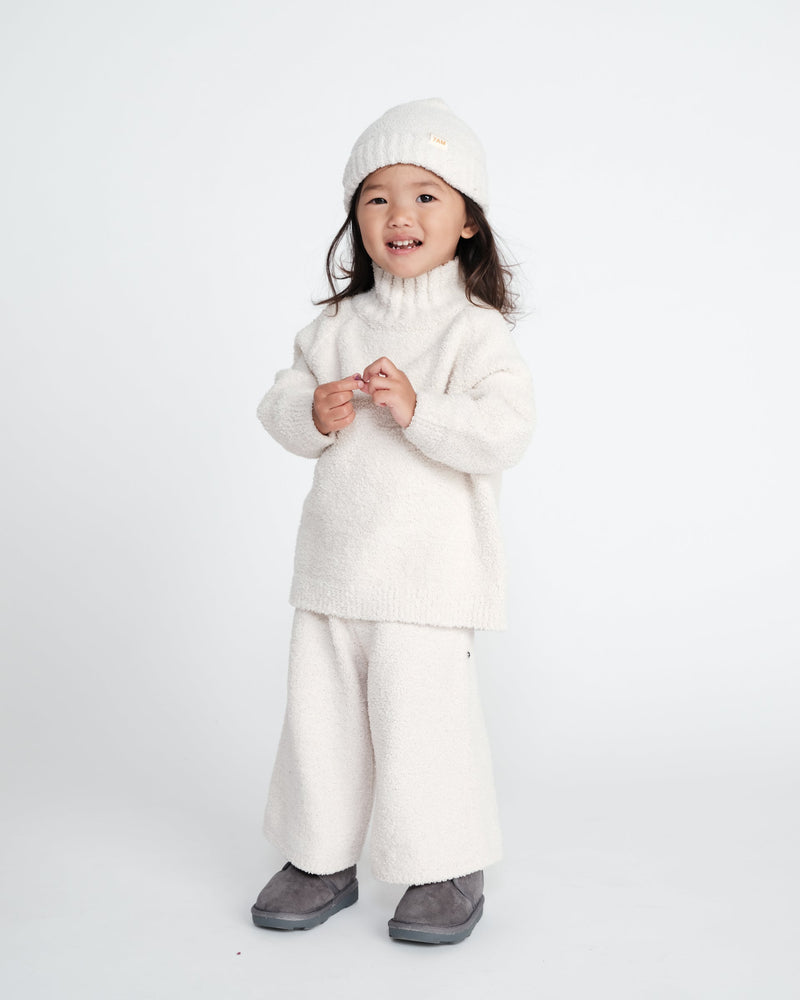 7AM - Boxy Mock Neck Sweater - Fuzzy