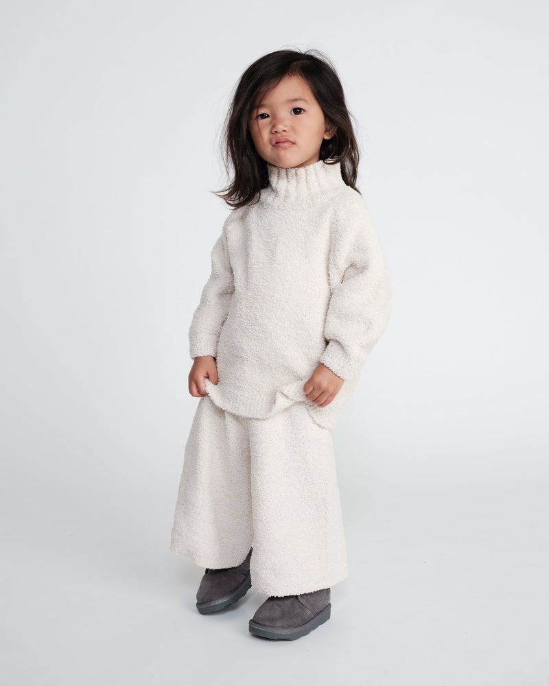 7AM - Boxy Mock Neck Sweater - Fuzzy