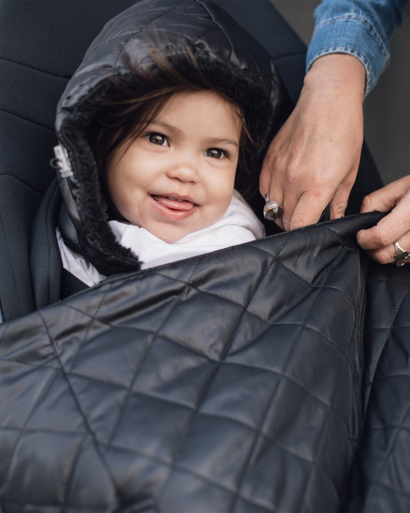 7AM - K - Poncho Mother & Baby Black Plush