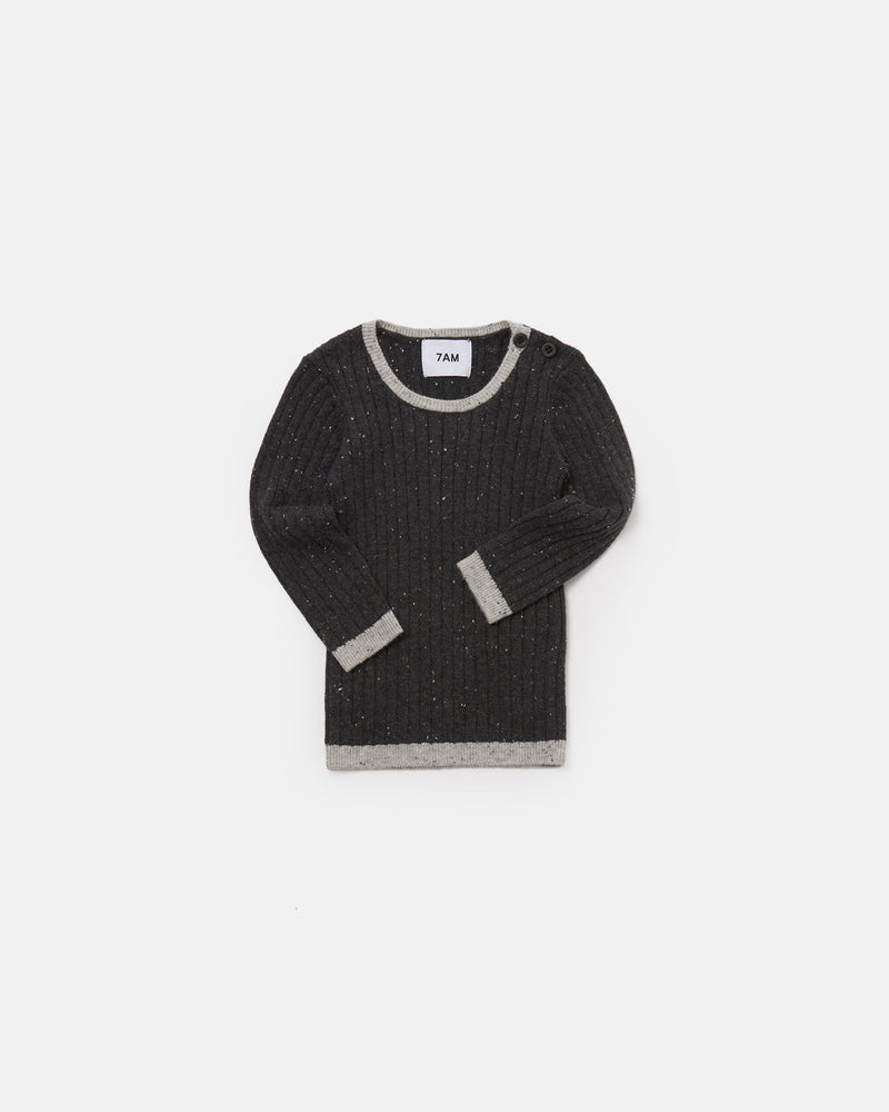 7AM - Long Sleeve Top - Hug Me