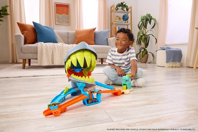Hot Wheels - CITY SHARK BEACH BATTLE PLAYSET