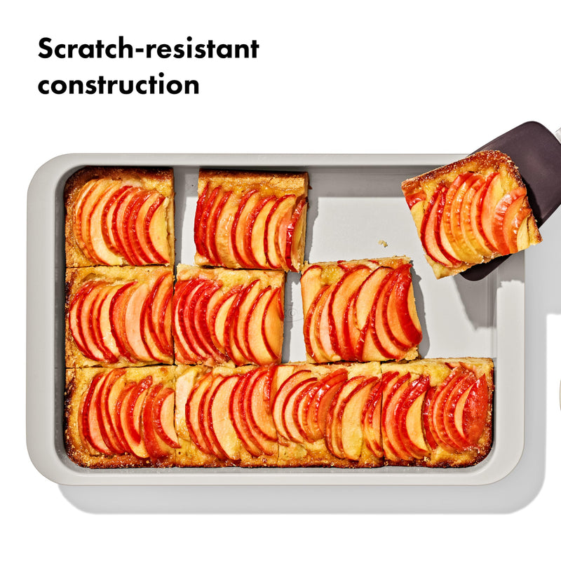 OXO - PRO Ceramic Coated Cake Pan