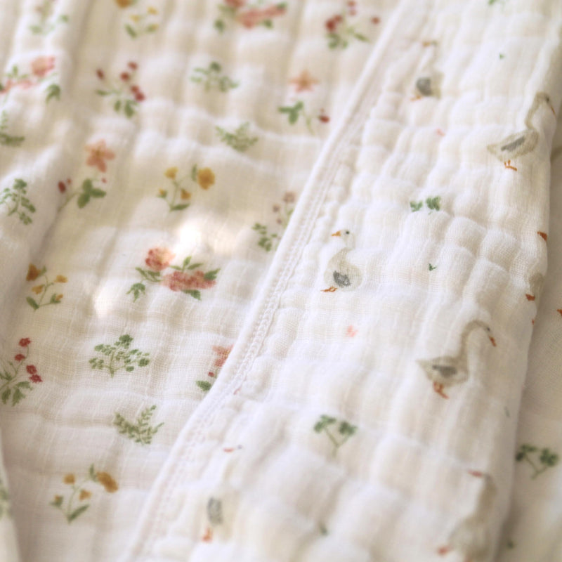 aden + anais - Muslin Blanket | Country Floral - Girl