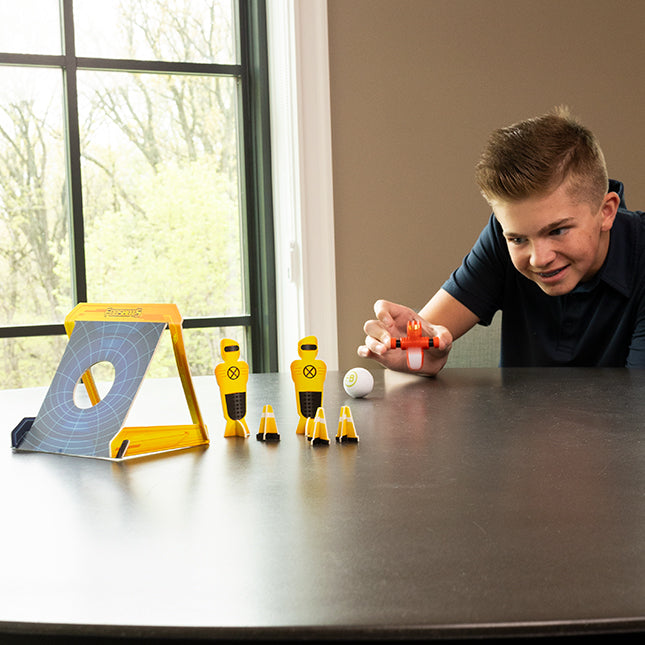 Fat Brain Toys - Foosbots Stadium Battle Set - Limolin 