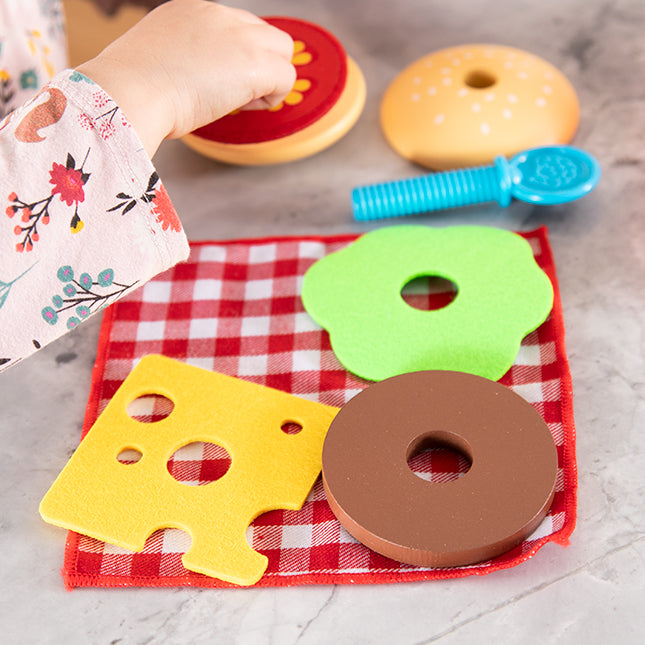 Fat Brain Toys - Pretendables Burger and Fries - Limolin 