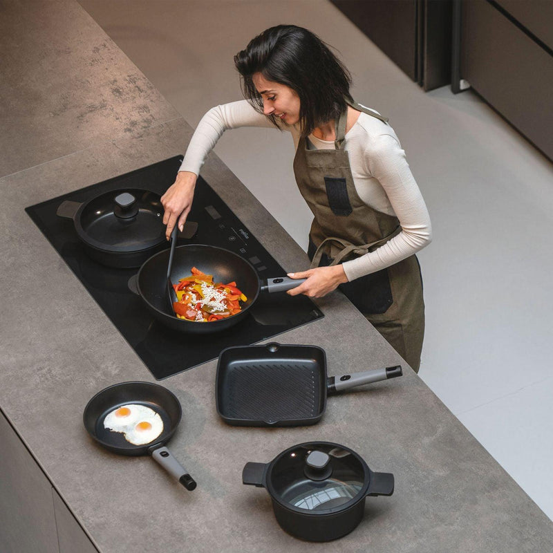 Guzzini - Cook Strong - Square Griddle Pan 28X28 (Grey) - Limolin 