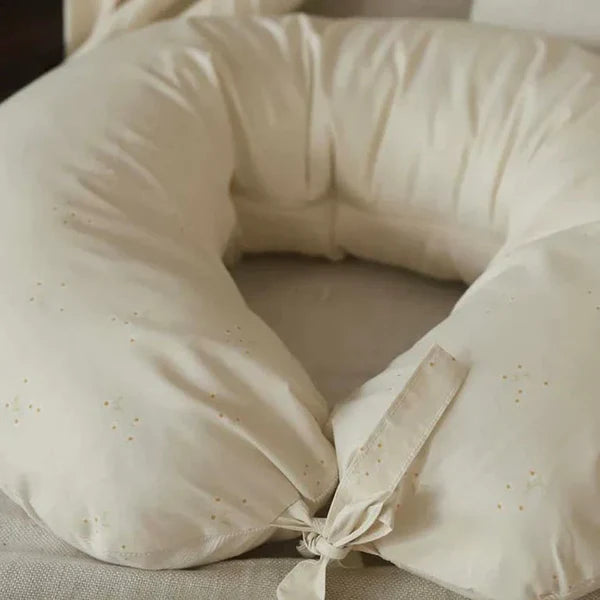 Avery Row - Nursing pillow Wild Chamomile