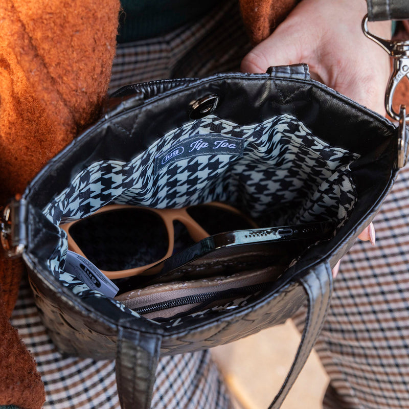 LUG - Tip Toe Crossbody Bag