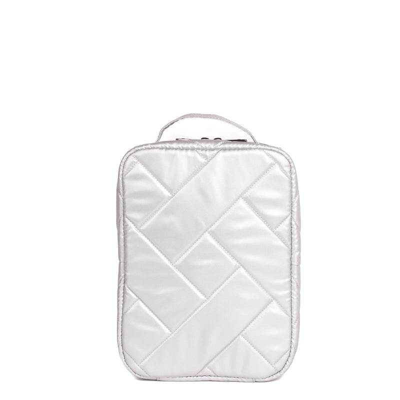 LUG - Wingback Hanging Toiletry Case