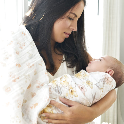 aden + anais - Organic Swaddles Mother & Baby Organic Swaddles | Earthly - Girl