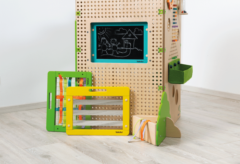 Beleduc - PLUG IT "ACTIVITY HOUSE" Toys & Games