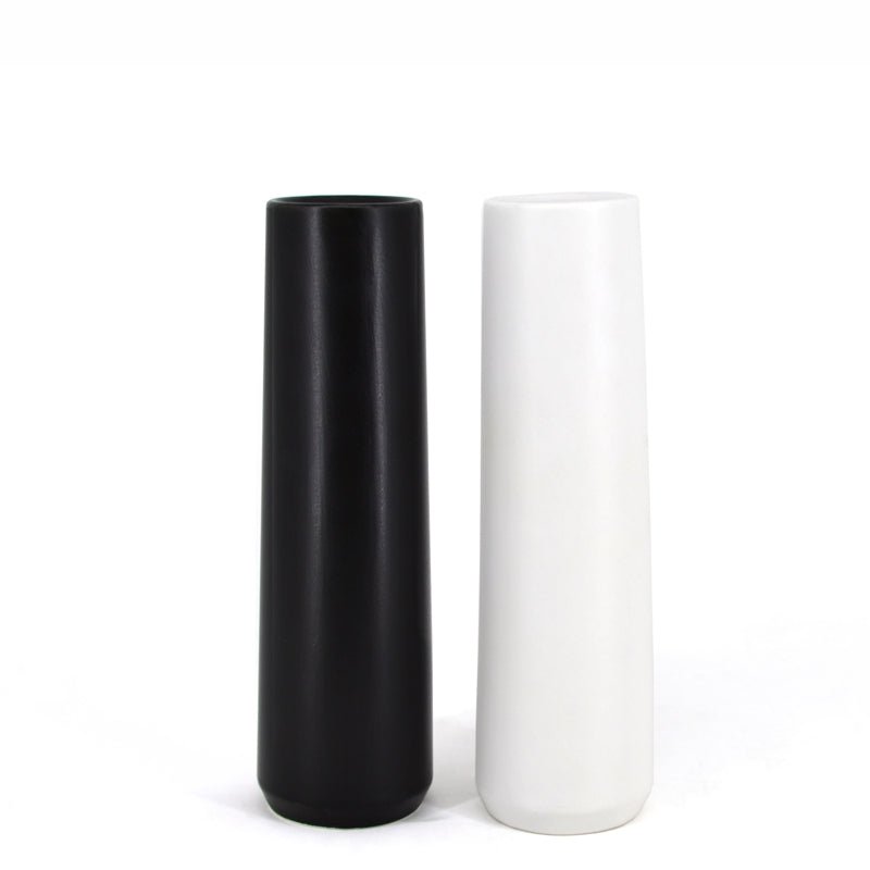 BIA - PARK WEST Salt and Pepper Shaker Set — Classic Tabletop Seasoning Dispenser Home & Kitchen Black