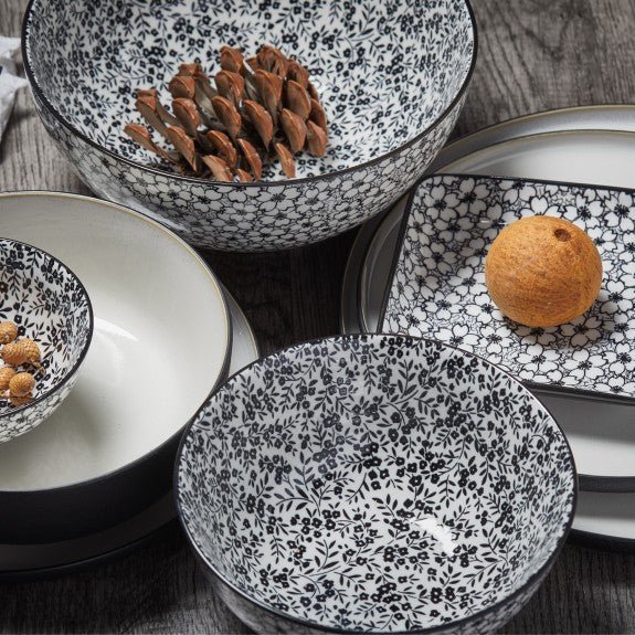 Brilliant - BLACK DAISY BOWL 15CM Home & Kitchen