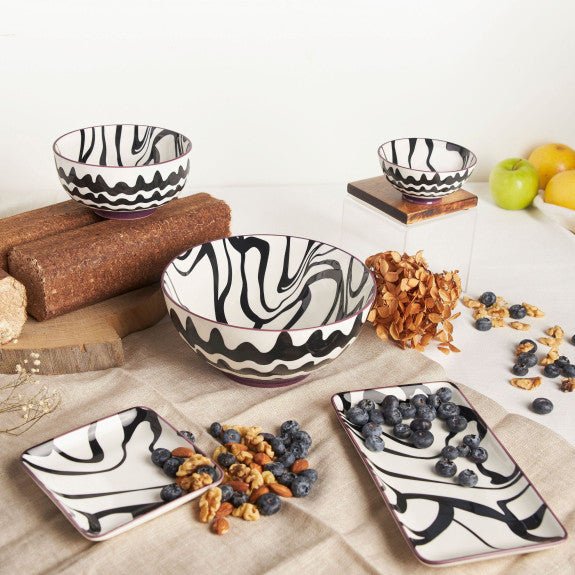 Brilliant - CHEVRON BLACK BOWL 14CM Home & Kitchen
