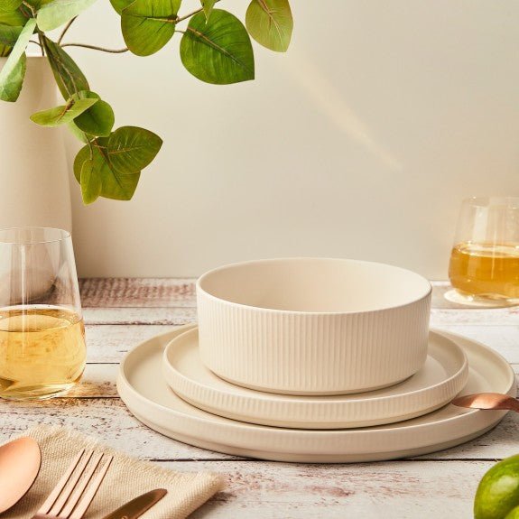 Brilliant - RIBBED 12PC DINNER SET Home & Kitchen