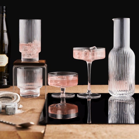 Brilliant - RIBBED CLEAR JUG 1.5L Home & Kitchen