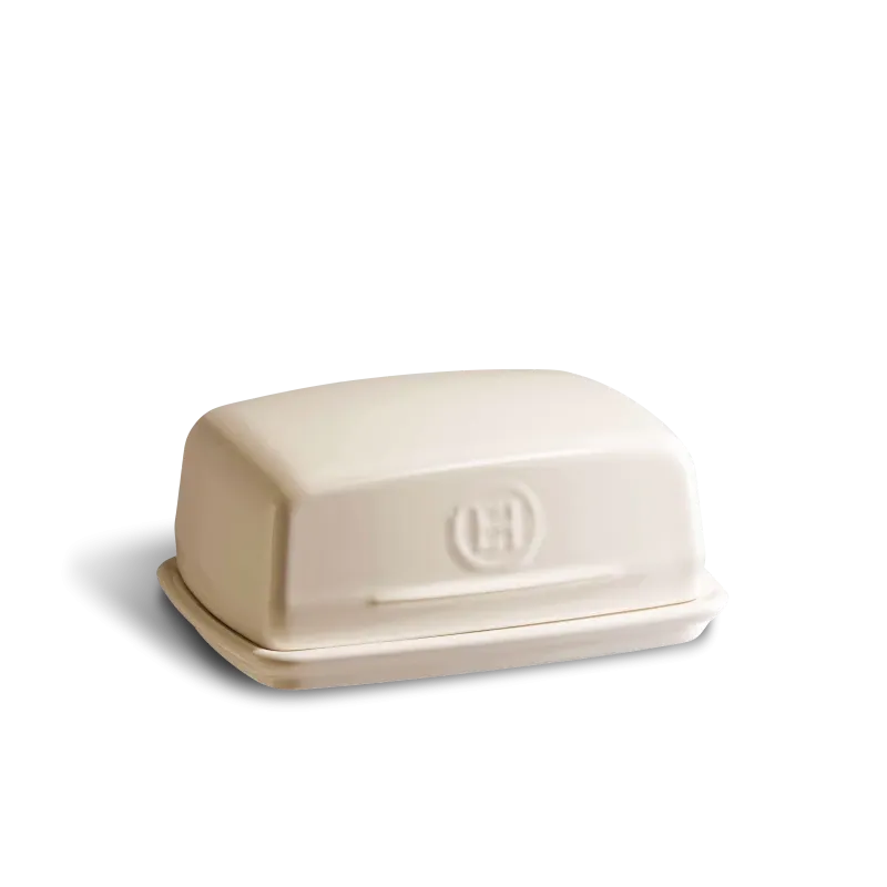 Emile Henry - Butter Dish | 6.7 x 4.7 x 2.7 in / 17 x 12 x 7 cm / 5.2 qt / 0.5 L