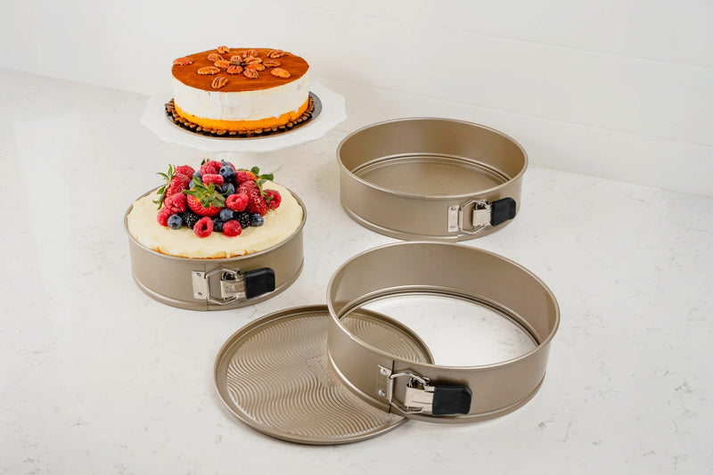 CUISIPRO - Springform Pan - Wave Pattern Home & Kitchen 8"