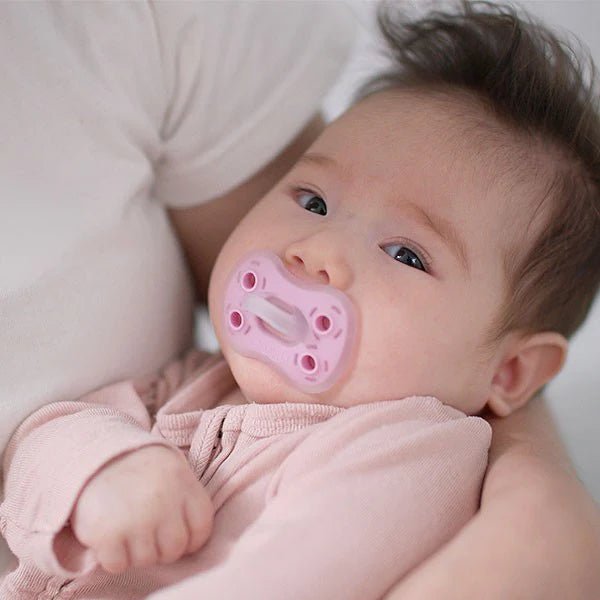 Dr Brown's - Advantage One - Piece Pacifiers, 0 - 6m, Neutral, 3 - Pack Mother & Baby