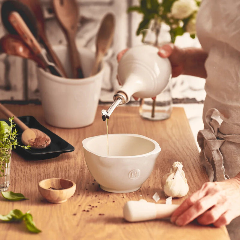 Emile Henry - Mortar & Pestle 14cm/5.5" 0.6L/0.63qt Home & Kitchen Truffe