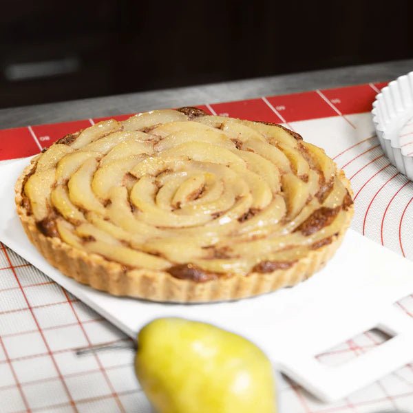 FAT DADDIOS - Fluted Tart Pan Remove Bttm 27.9x27.9x2.5 cm / 11x11x1" Home & Kitchen