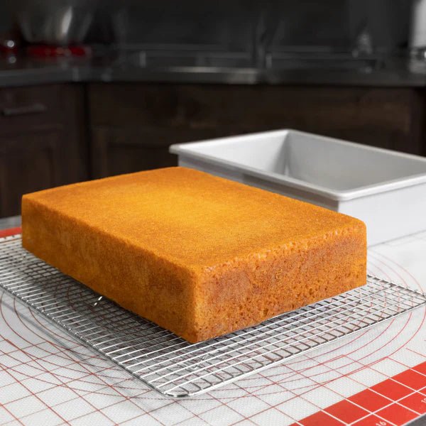 FAT DADDIOS - Sheet Cake Pan Home & Kitchen 9x13 In 2