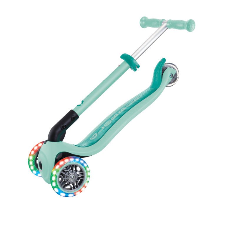 Globber - JUNIOR FOLDABLE LIGHTS - MINT Toys & Games