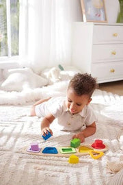Hape - FF - COLOUR & SHAPE SORTING PUZZLE Games & Toys