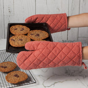 Heirloom - Clay Stonewash Oven Mitt Home & Kitchen