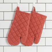Heirloom - Clay Stonewash Oven Mitt Home & Kitchen