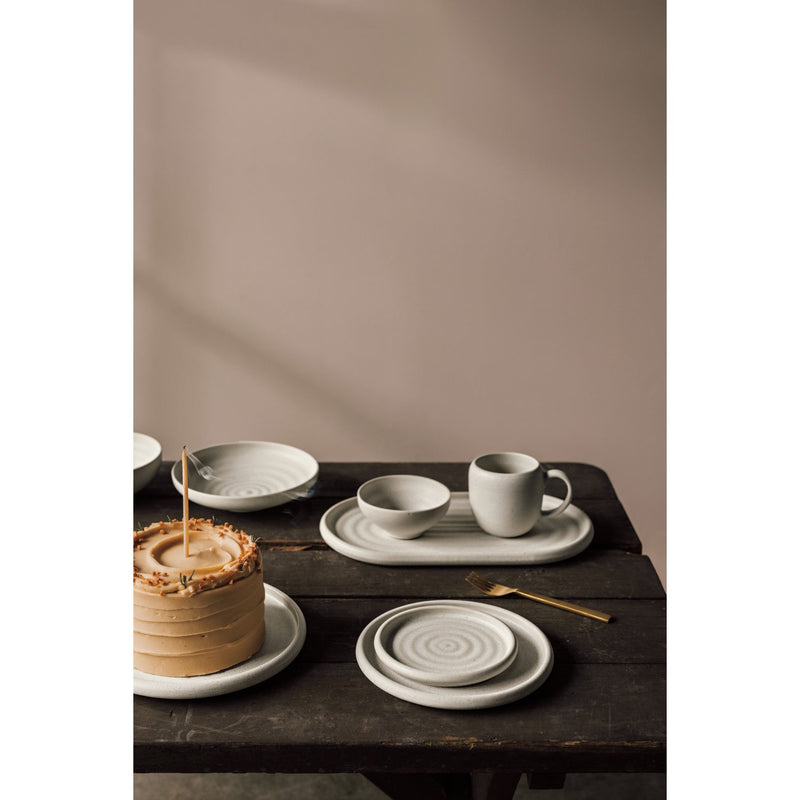 Heirloom - Plate Dinner 9.75in Luna Home & Kitchen