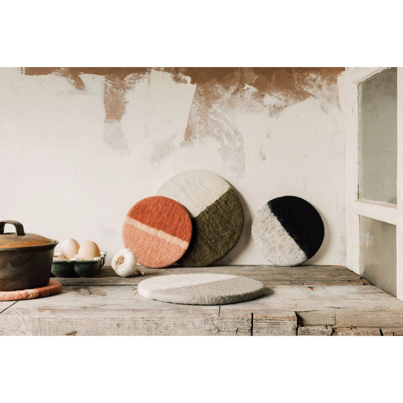 Heirloom - Trivet Wool Dual Vapor Home & Kitchen