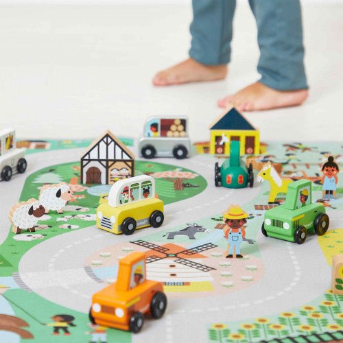 Janod - CROSS ROADS: GREEN TRACTOR Games & Toys