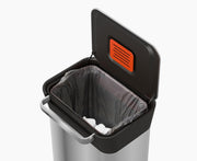 Joseph Joseph - TITAN Waste / Recycling Compactor