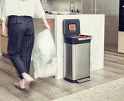 Joseph Joseph - TITAN Waste / Recycling Compactor