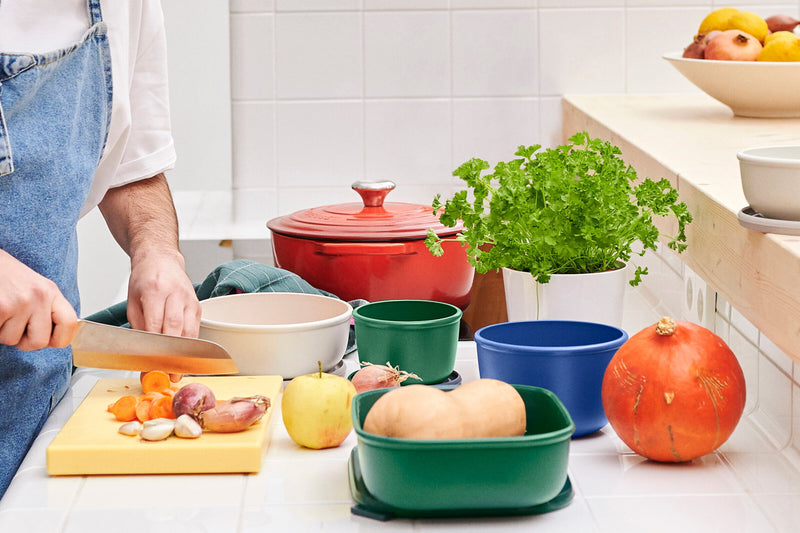 Mepal Cirqula Rectangular Storage Bowl, 750 mL - lifestyle view 1