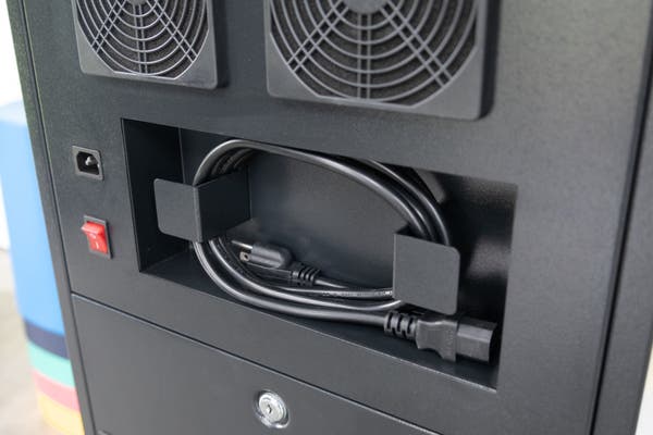 Luxor - Charging Cart for 30 Laptops USB-C with Fans & Locking Door - Black