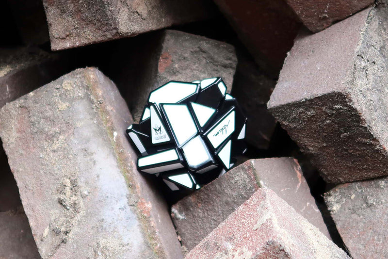 RECENT TOYS - GHOST CUBE
