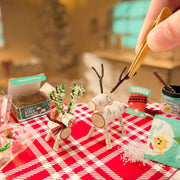 MGA Games - Miniverse - Make IT Mini Holiday Theme IN Toys & Games